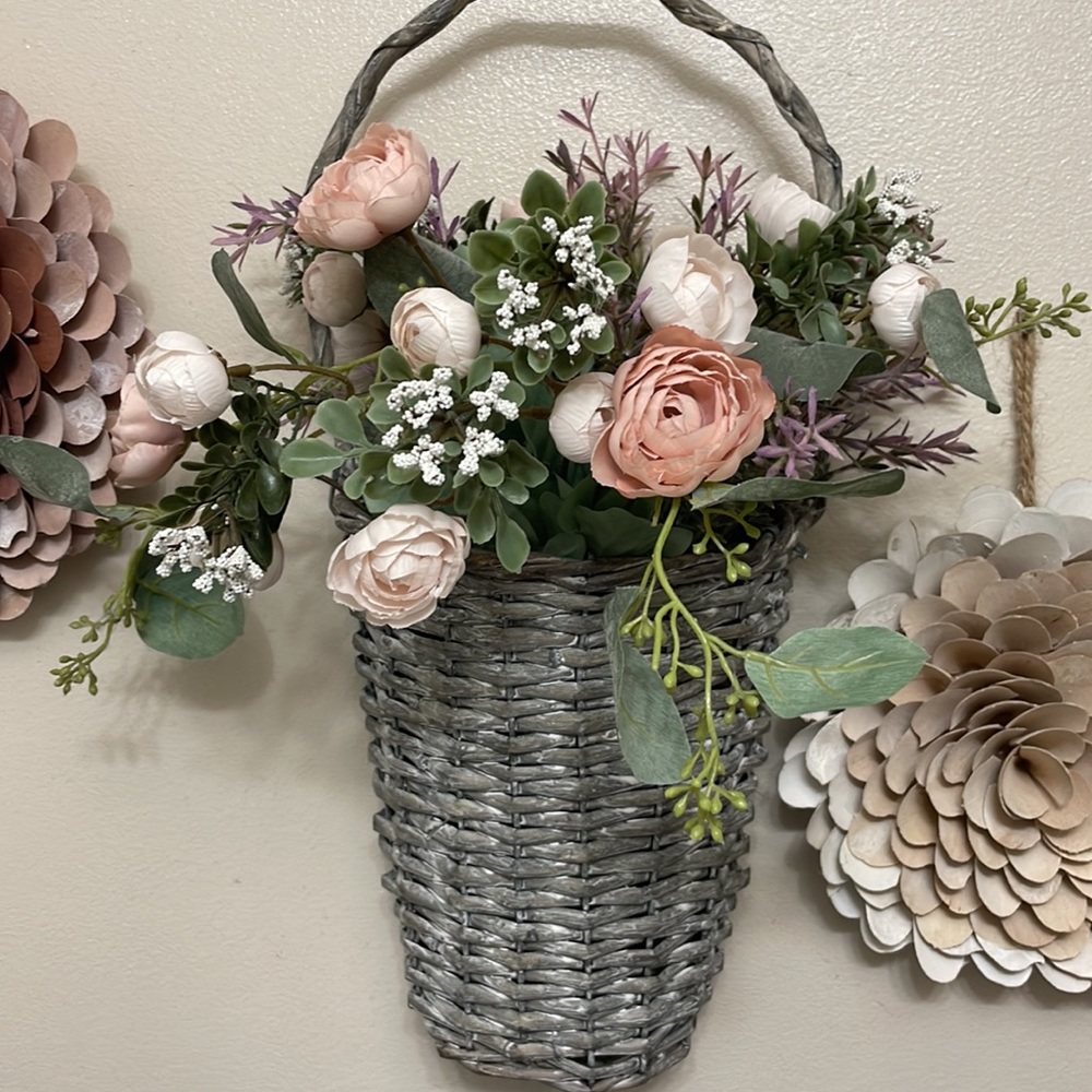 Beautiful Decor Set - Picture 2 of 5